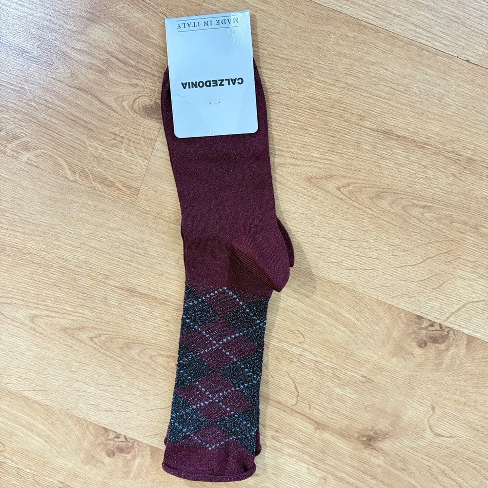 Calzeponia Women’s  Burgundy with metallic sparkle -  3/4 size Socks
